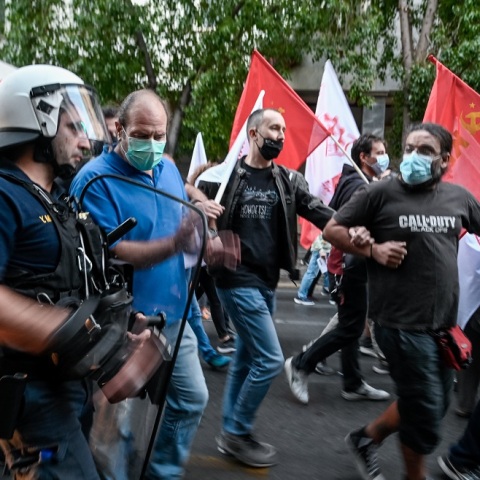 ΠΑΝΕΚΠΑΙΔΕΥΤΙΚΟ ΣΥΛΛΑΛΗΤΗΡΙΟ -ΟΛΜΕ-ΔΟΕ-ΟΙΕΛΕ ΦΟΙΤΗΤΕΣ ΚΑΙ ΜΑΘΗΤΕΣ ΣΤΑ ΠΡΟΠΥΛΑΙΑ ΚΑΙ ΠΟΡΕΙΑ ΣΤΗΝ ΒΟΥΛΗ 