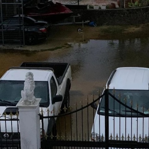 Κακοκαιρία «Αθηνά» - Κέρκυρα: Κεντρικοί δρόμοι έγιναν ποτάμια