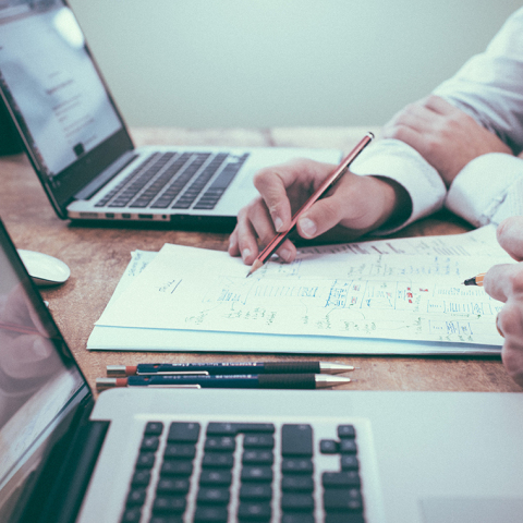 Με αυξημένη αισιοδοξία αντιμετωπίζουν οι Έλληνες CEOs την επόμενη ημέρα της πανδημίας, σύμφωνα με την έρευνα KPMG 2021 CEO Outlook.