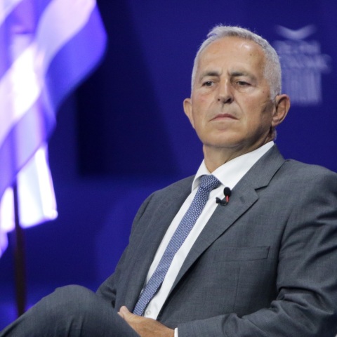 Υπέρ της ελληνογαλλικής αμυντικής συμφωνίας τάσσεται ο πρώην υπουργός Άμυνας, Βαγγέλης Αποστολάκης, «αδειάζοντας» τον Αλέξη Τσίπρα. 