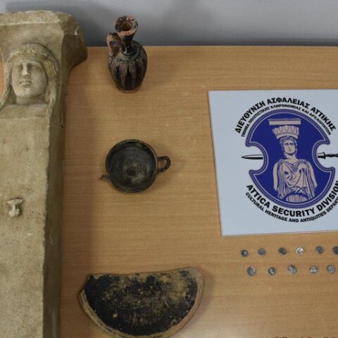 Εξαρθρώθηκε σπείρα αρχαιοκάπηλων με εντοπισμό σημαντικών ευρημάτων στην Ηλεία – Είχαν στην κατοχή τους μέχρι και ακέραιη μαρμάρινη στήλη