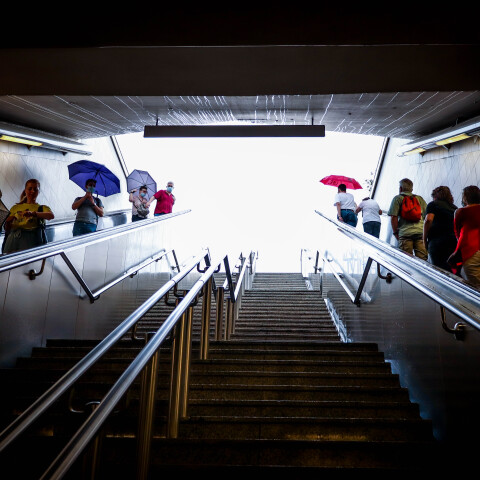 Ο καιρός θα παρουσιάσει νέα επιδείνωση την Κυριακή 10 Οκτωβρίου 2021, σύμφωνα με το έκτακτο δελτίο που εξέδωσε η ΕΜΥ για την κακοκαιρία «Αθηνά».