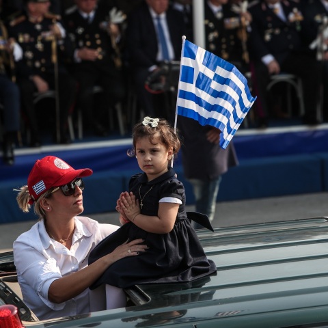 Για την ανάγκη να μην πιεστεί περαιτέρω το ΕΣΥ και για την επιβολή μέτρων στις παρελάσεις μίλησε ο διευθυντής ΜΕΘ στο νοσοκομείο Παπανικολάου, Νίκος Καπραβέλος. 