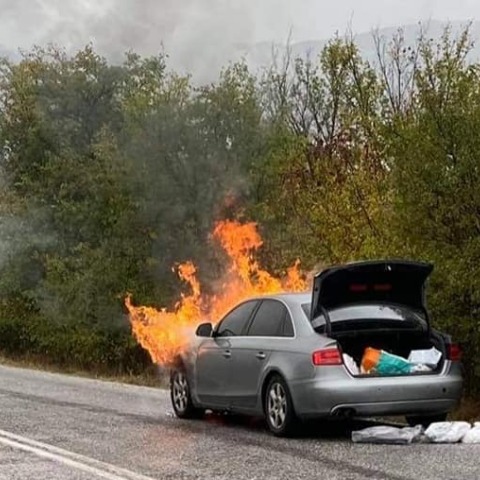 Έπιασε φωτιά το αυτοκίνητο του Παναγιώτη Ψωμιάδη ενώ οδηγούσε - Τι είπε ο πρώην Περιφερειάρχης Κεντρικής Μακεδονίας για την περιπέτεια που πέρασε 