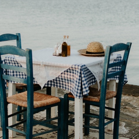 Δημοσίευμα του γερμανικού δίκτυο RND αφιερώνει κολακευτικά σχόλια στη χώρα μας και μιλά για «τουριστική έκρηξη που καθιστά την Ελλάδα νικήτρια του καλοκαιριού».