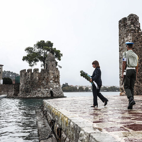Η Κατερίνα Σακελλαροπούλου, Πρόεδρος της Δημοκρατίας, στη Ναύπακτο για τα 450 χρόνια από τη ναυμαχία με τους Οθωμανούς
