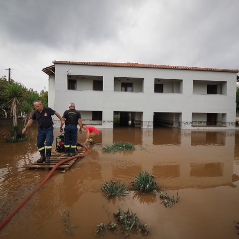 Κακοκαιρία Αθηνά: Πλημμύρες και καταστροφές από την έντονη βροχόπτωση στις πυρόπληκτες περιοχές της Β.Εύβοιας