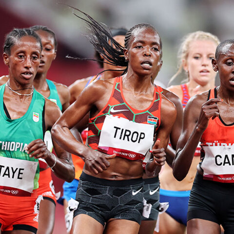 Η Ολυμπιονίκης του Τόκιο Agnes Jebet Tirop κατέκτησε το χάλκινο μετάλλιο στα 5.000 μ. - Δολοφονήθηκε από τον σύζυγό της