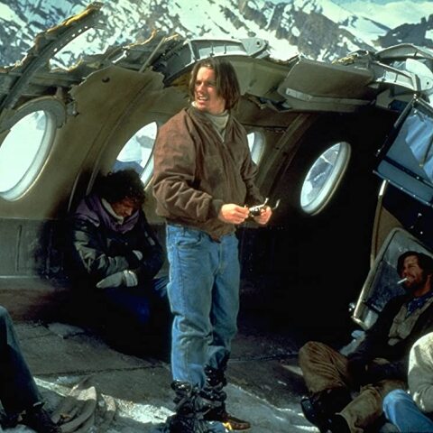 Άνθρωποι σε συντρίμια αεροπλάνου - Σκηνή από την ταινία "Alive"