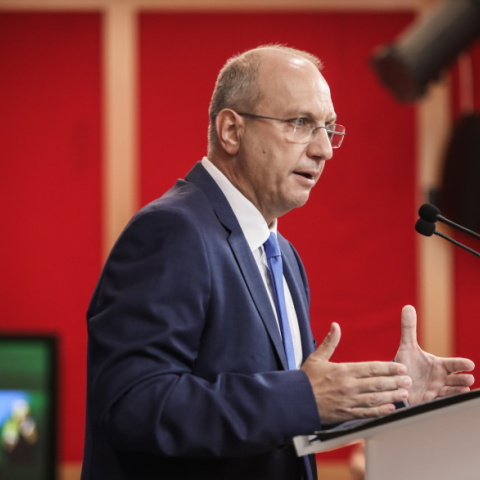 Γιάννης Οικονόμου