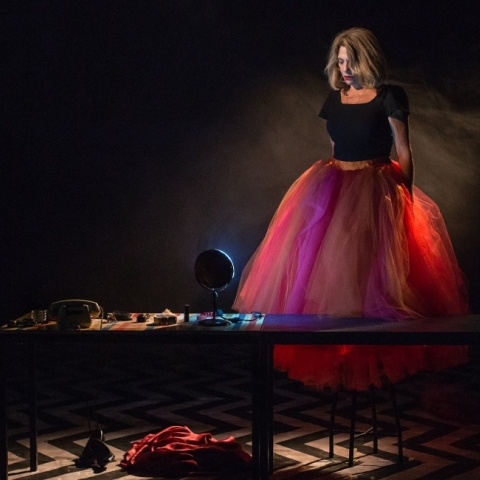 "Έξι φορές" με την Όλια Λαζαρίδου στο Μέγαρο Μουσικής Αθηνών