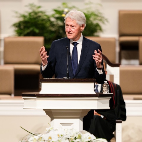 Μπιλ Κλίντον: Στο νοσοκομείο με μόλυνση ο πρώην πρόεδρος των ΗΠΑ