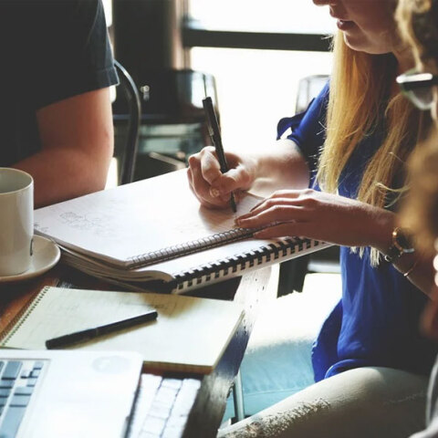 Εργαζόμενοι (ΦΩΤΟ ΑΡΧΕΙΟΥ) - Η συζήτηση «ΛΟΑΤΚΙ+ και Εργασία» πραγματοποιείται την Τετάρτη 20 Οκτωβρίου 2021