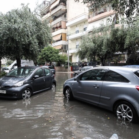 Κακοκαιρία «Μπάλλος» - Πλημμύρισαν δρόμοι στην Αθήνα