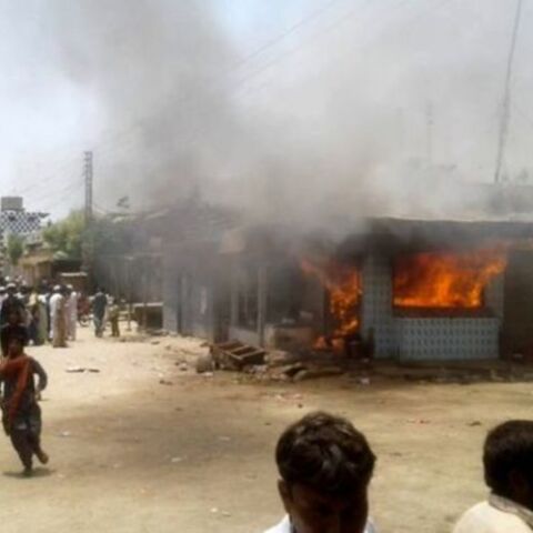 Πακιστάν: Άνδρας έκαψε ζωντανές τις κόρες του και τα εγγόνια του