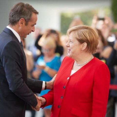 Έρχεται στην Ελλάδα η Μέρκελ μετά από πρόσκληση Μητσοτάκη