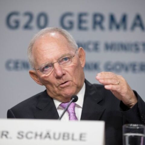 ο Βόλφγκανγκ Σόιμπλε θα αποχωρήσει από την προεδρία της Bundestag και θα πάρει θέση στα έδρανα του Χριστιανοδημοκρατικού Κόμματος (CDU)