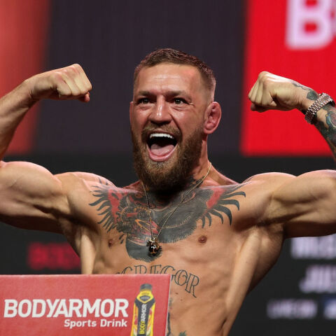 Κόνορ ΜακΓκρέγκορ: Έδειρε DJ 