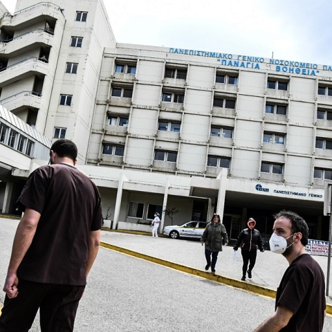 Παρέμβαση Πλεύρη: Απολύθηκε ο παιδίατρος στην Πάτρα που κατηγορείται για σεξουαλική κακοποίηση ανηλίκου