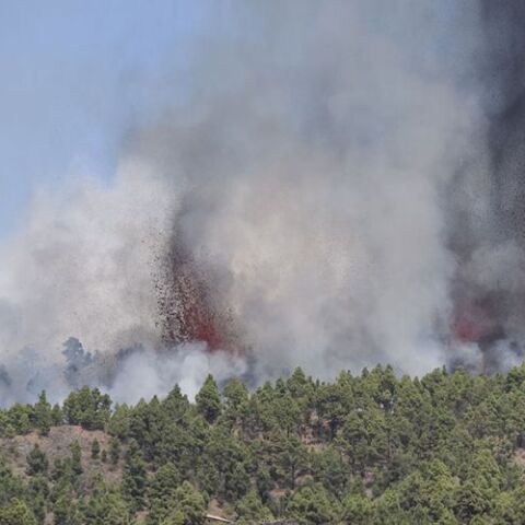 Ηφαιστειακή έκρηξη στο Όρος Άσο