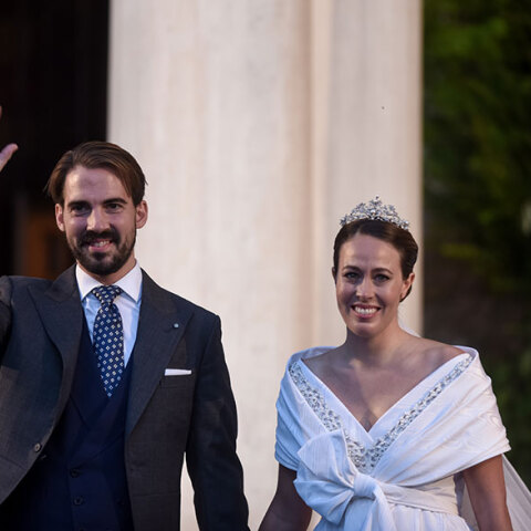 Ο Φίλιππος Γλύξμπουργκ, γιος του τέως βασιλιά Κωνσταντίνου, παντρεύεται τη Νίνα Φλορ στη Μητρόπολη Αθηνών