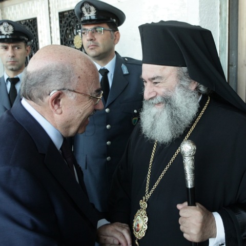 Μητροπολίτης Μάνης: Διασωληνωμένος με κορωνοϊό στον "Ευαγγελισμό"