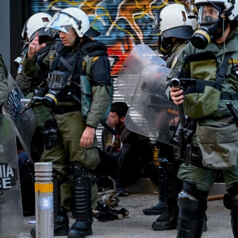 Ένταση στο κέντρο μετά από πορεία ενάντια στην υποχρεωτική λήψη DNA στα πανεπιστήμια 