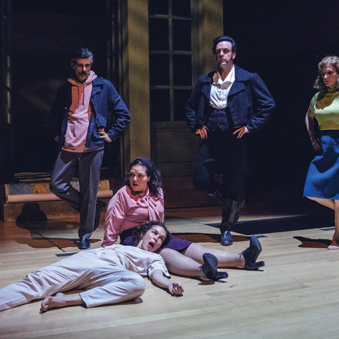 «Ο Κολοκοτρώνης ατενίζει το μέλλον» των Μιχαήλ Μαρμαρινού- Ακύλλα Καραζήση στην Εναλλακτική Σκηνή της ΕΛΣ