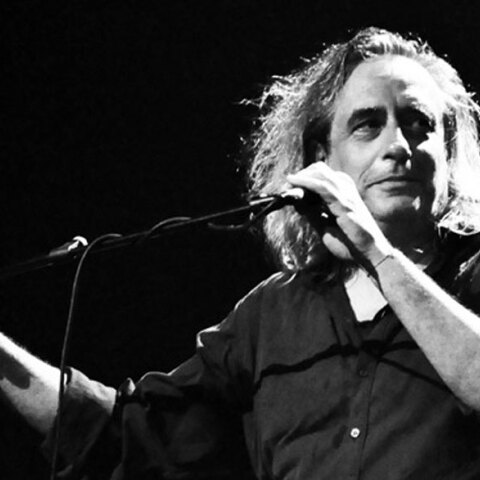 Ο Γιάννης Αγγελάκας γεννιέται σαν σήμερα 30 Οκτωβρίου, το 1959