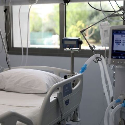 Θεσσαλονίκη: 137 ασθενείς με Covid στις ΜΕΘ, εκ των οποίων το 96% ανεμβολίαστοι 