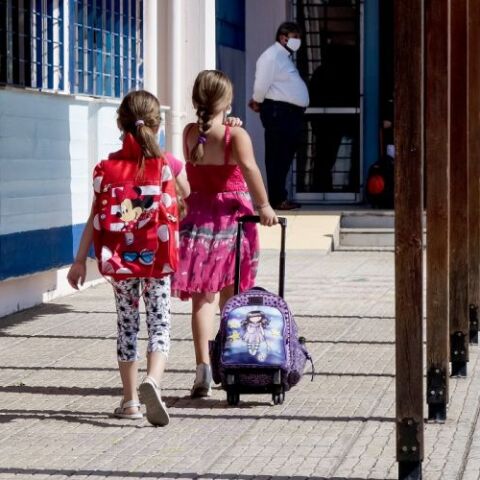 Μαθήτρια πήγε με μαχαίρι στο σχολείο 