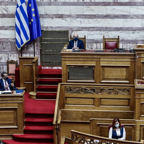 Ο Αλέξης Τσίπρας στο βήμα της Βουλής