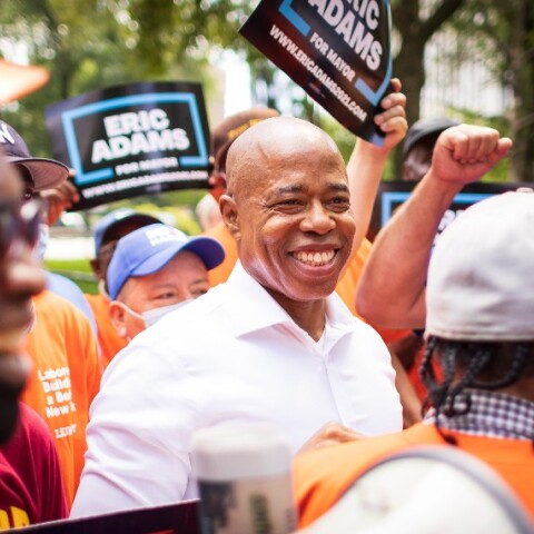 Ο Έρικ Άνταμς, ο δεύτερος Αφροαμερικανός δήμαρχος της Νέας Υόρκης