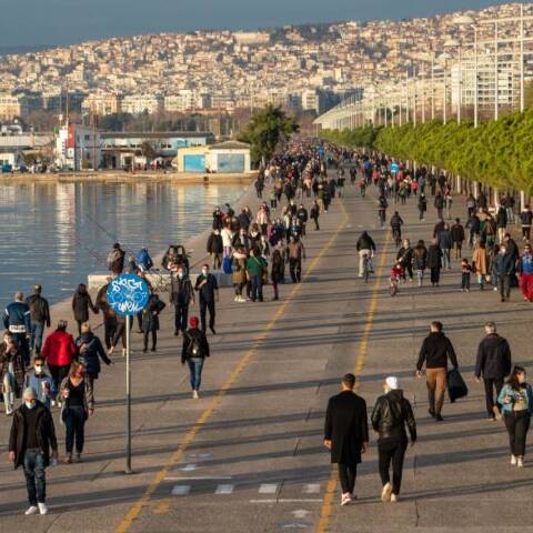 ΒΟΛΤΑ ΓΙΑ ΤΟΥΣ ΘΕΣΣΑΛΟΝΙΚΕΙΣ ΣΤΗΝ ΝΕΑ ΠΑΡΑΛΙΑ ΤΗΣ ΠΟΛΗΣ