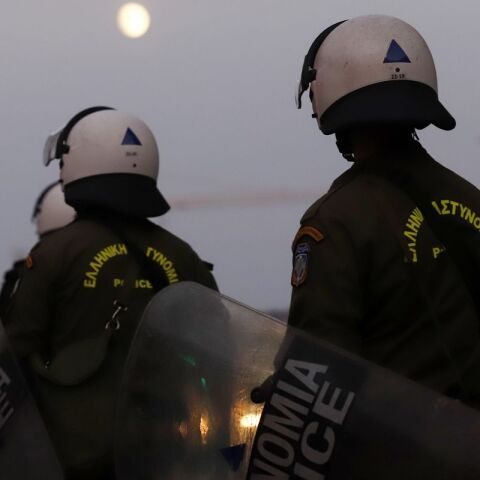 Ένταση στον σταθμό του Φαλήρου μεταξύ οπαδών και αστυνομικών