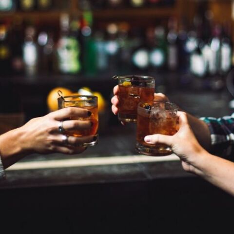 Κορωνοϊός - Θεσσαλονίκη: Έδιωξε με βρισιές και σπρωξιές τους ελεγκτές για τα μέτρα από το μαγαζί του