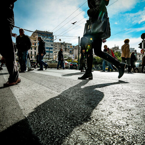Πολίτες στο Σύνταγμα εν μέσω πανδημίας κορωνοϊού (ΦΩΤΟ ΑΡΧΕΙΟΥ) - Δημοσιεύτηκαν τα νέα αποτελέσματα από την έρευνα της διαΝΕΟσις
