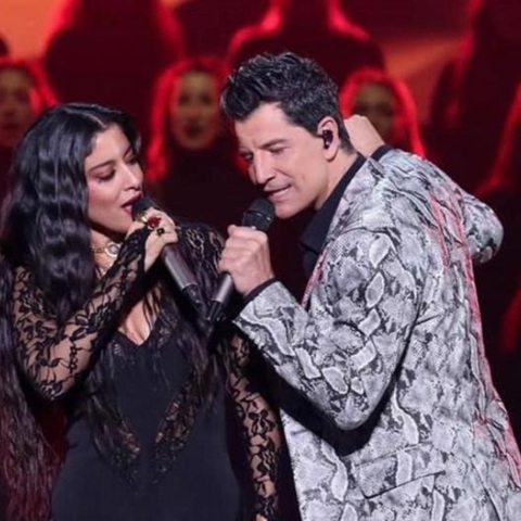 Μαρίνα Σάττι - Σάκης Ρουβάς