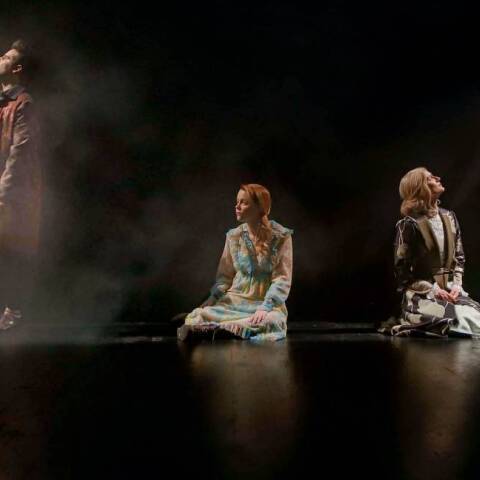 Ο «Γυάλινος Κόσμος» στο θέατρο Αλκυονίς, σε σκηνοθεσία Γιώργου Νανούρη, με τους Παπαληγούρα, Μάσχα,  Μπιμπή και Ροϊλό