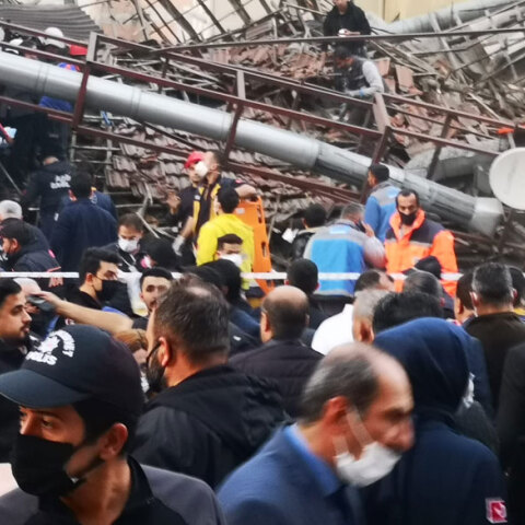 Κατάρρευση κτιρίου στην Τουρκία