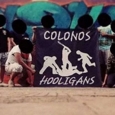 Kolonos hooligans   
