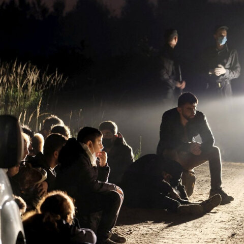 Εγκλωβισμένοι πρόσφυγες και μετανάστες στα σύνορα Λευκορωσίας με Πολωνία 