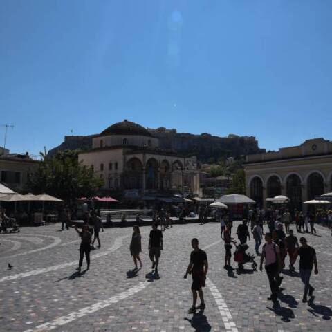 Στιγμιότυπο από το κέντρο της Αθήνας - Μοναστηράκι