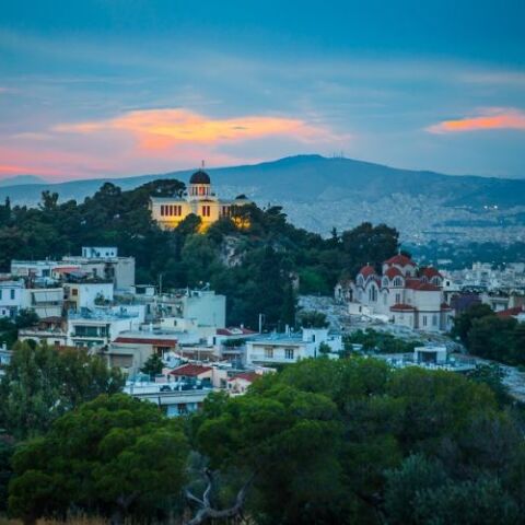 Πίνακας του ΕΟΔΥ με την κατανομή για τα κρούσματα σήμερα