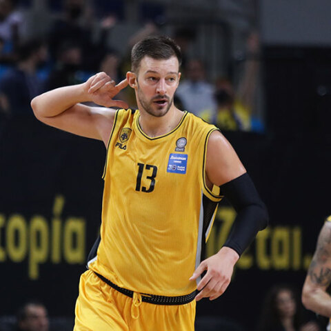 ΕΚ: Λιποθυμικό επεισόδιο ο Γέλοβατς στην προπόνηση,