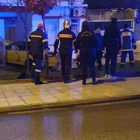 Πάτρα: Αυτοκίνητο μπήκε μέσα σε σπίτι μετά από τροχαίο – Αυτοψία στο σημείο του ατυχήματος