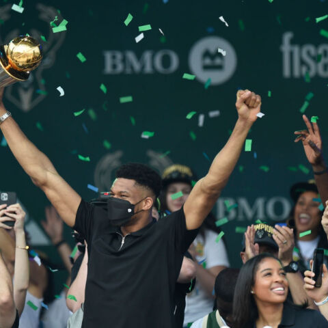 Το GQ επέλεξε τον Γιάννη Αντετοκούνμπο ως αθλητή της χρονιάς