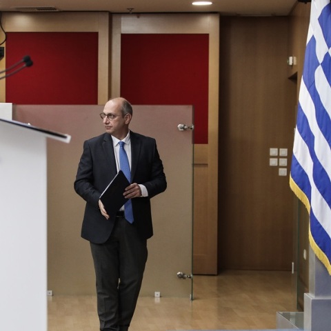 Οικονόμου: Ξεκινά από αύριο η επιστράτευση, αν δεν καλυφθούν ως σήμερα το βράδυ τα κενά