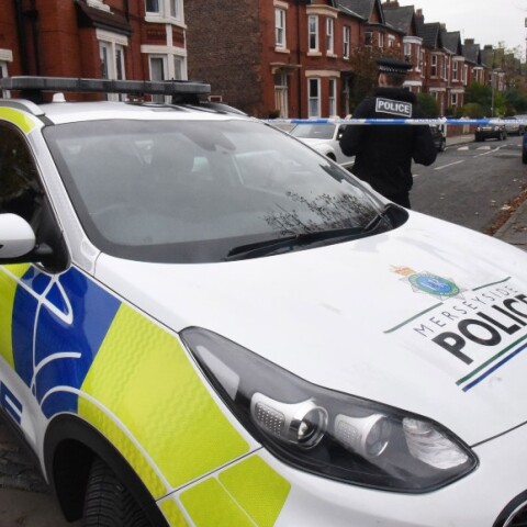 Αστυνομία στο σημείο της έκρηξης του ταξί στο Λίβερπουλ