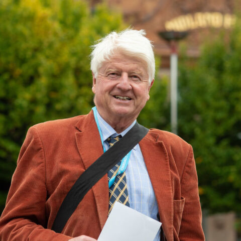 «Ο Στάνλεϊ Τζόνσον με χτύπησε στα οπίσθια πριν από 18 χρόνια», αποκαλύπτει βουλευτής των Τόρις